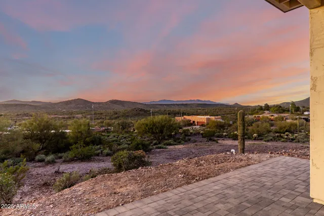 $699,990 | 2605 West Ute Court, New River, AZ 85087