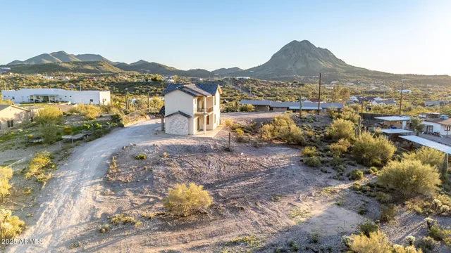 $699,990 | 2605 West Ute Court, New River, AZ 85087