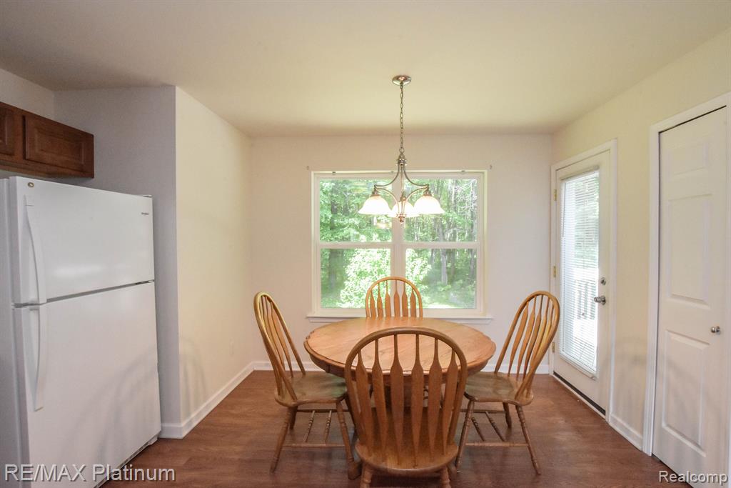 977 Kenneth Court Howell, MI 48843 - Photo 15 of 40 Gallery Image 15
