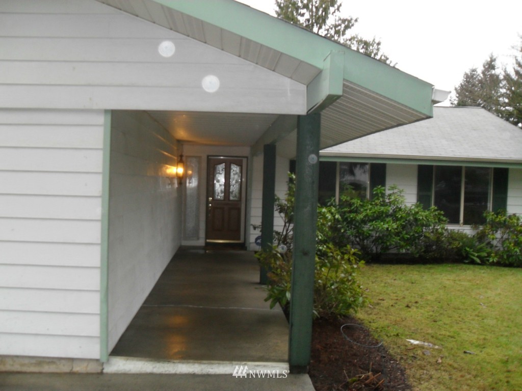 17308 24th Avenue Southeast Bothell, WA 98012 - Photo 2 of 15