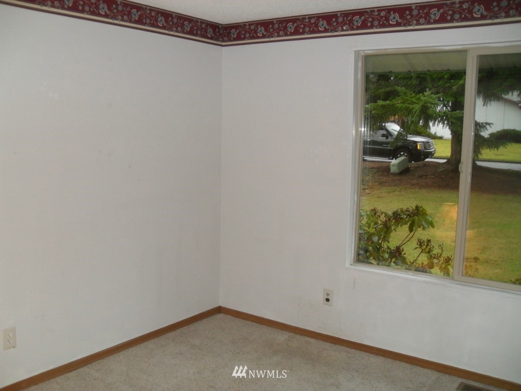 17308 24th Avenue Southeast Bothell, WA 98012 - Photo 9 of 15