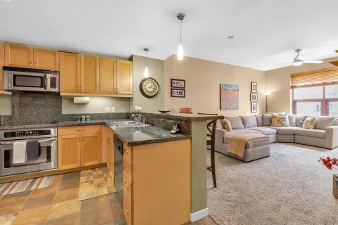 $499,000 | 1150 J Street, Unit 715, San Diego, CA 92101