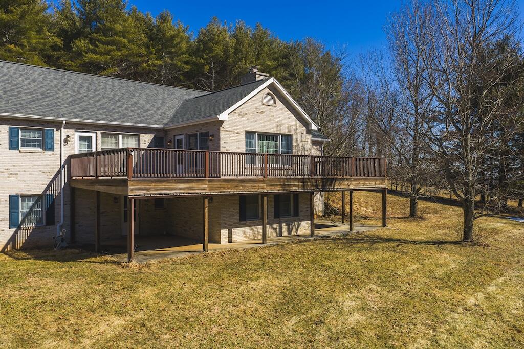 494 Soapstone Hill Road Southeast Floyd, VA 24091 - Photo 4 of 35 4