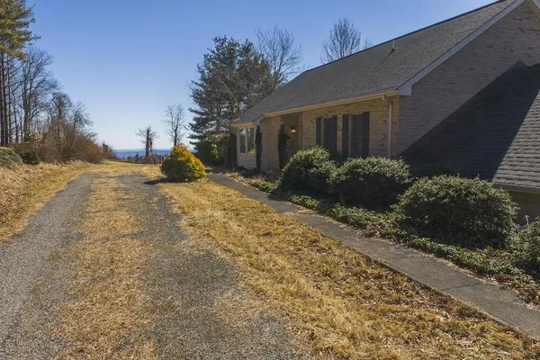 $645,000 | 494 Soapstone Hill Road Southeast, Floyd, VA 24091