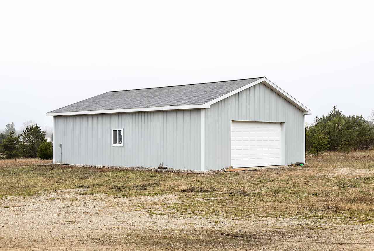 11153 Homestead Road Beulah, MI 49617 - Photo 24 of 28 1859914-23.JPG