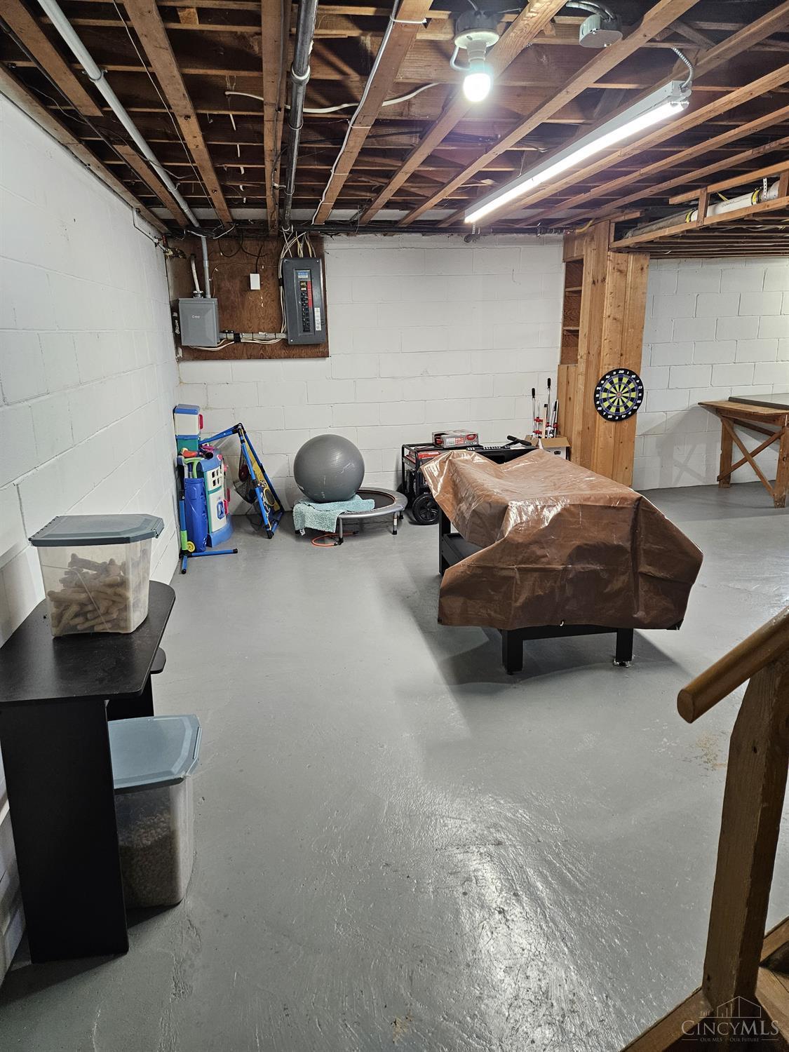 1171 Nordyke Road Cincinnati, OH 45255 - Photo 32 of 39