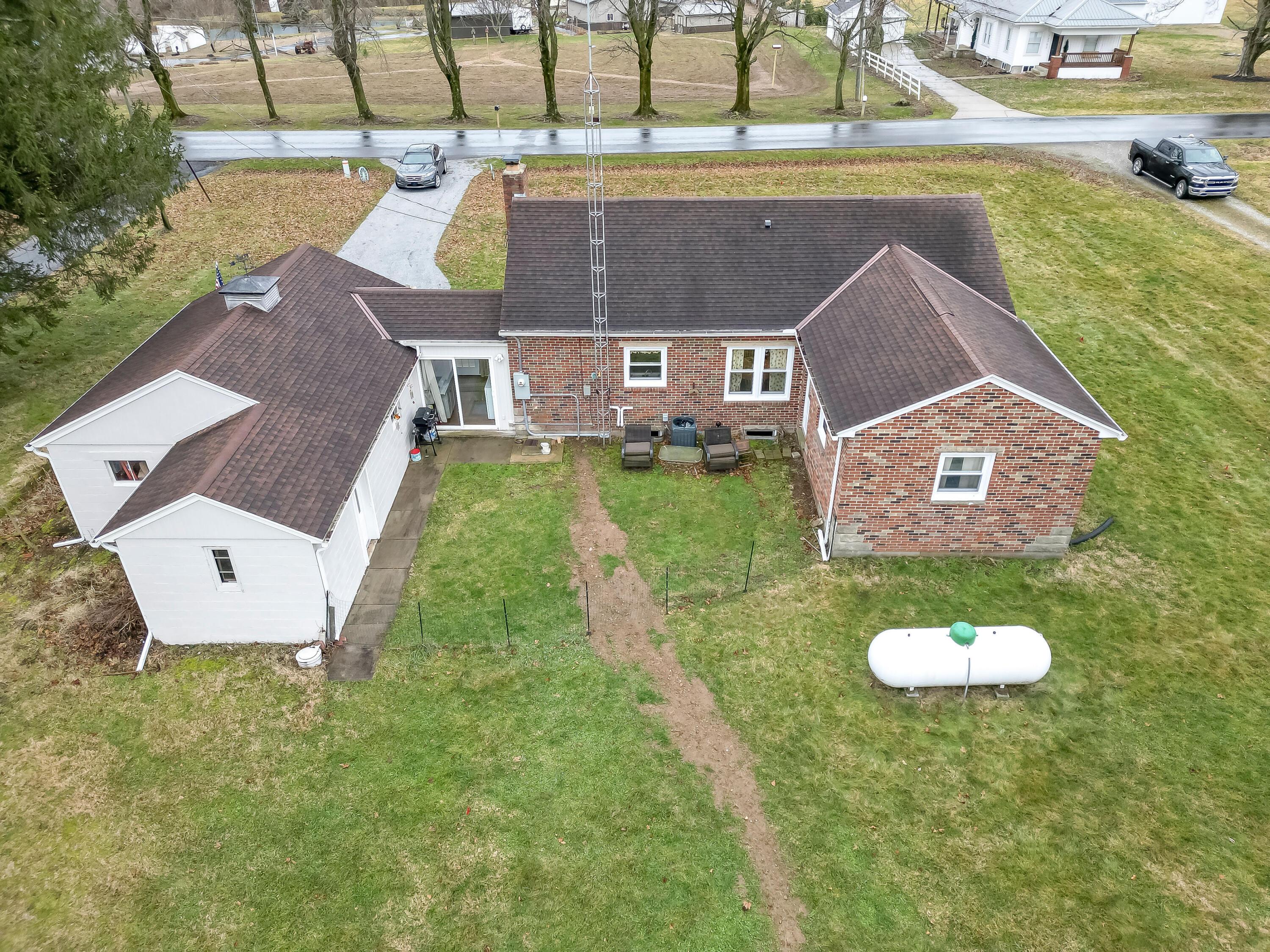 12721 Pleasant Valley Road Mount Vernon, OH 43050 - Photo 23 of 32 2-10