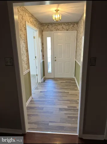 $1,600 | 215 Brooke Road, Fredericksburg, VA 22405