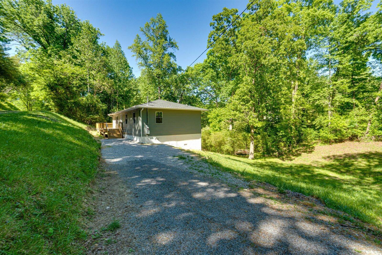278 Brumlow Hollow Road Soddy-Daisy, TN 37379 - Photo 29 of 32 27-278 Brumlow Hollow-27
