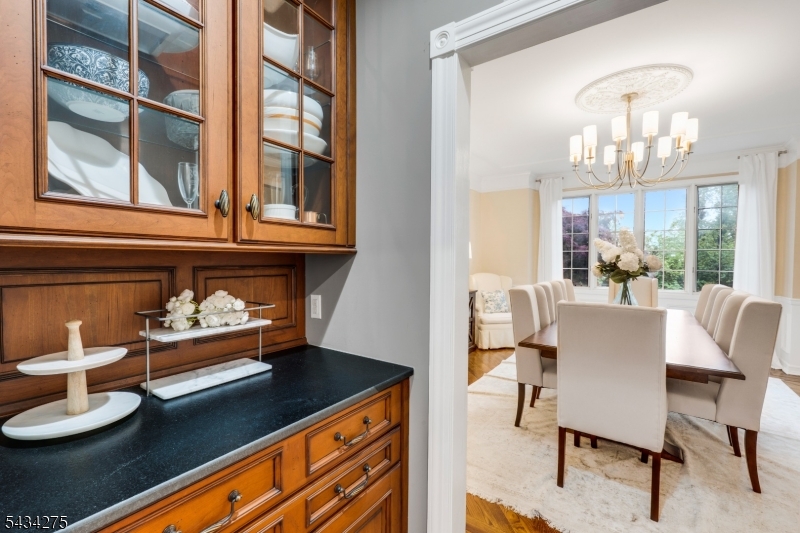 7 Chilton Road Chester, NJ 07930 - Photo 14 of 47