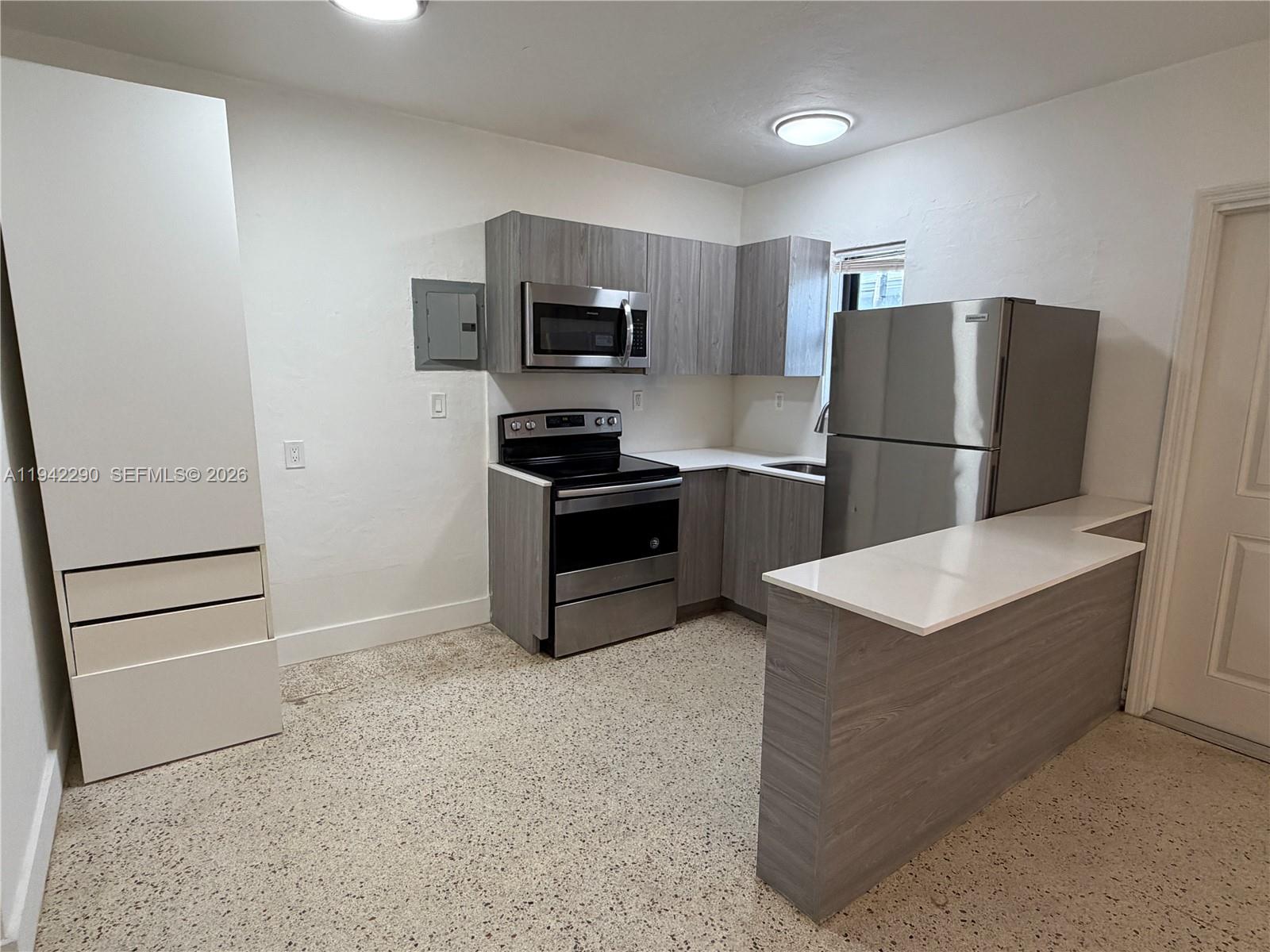 600 Southwest 10th Street, Unit 6 Miami, FL 33130 - Photo 4 of 14