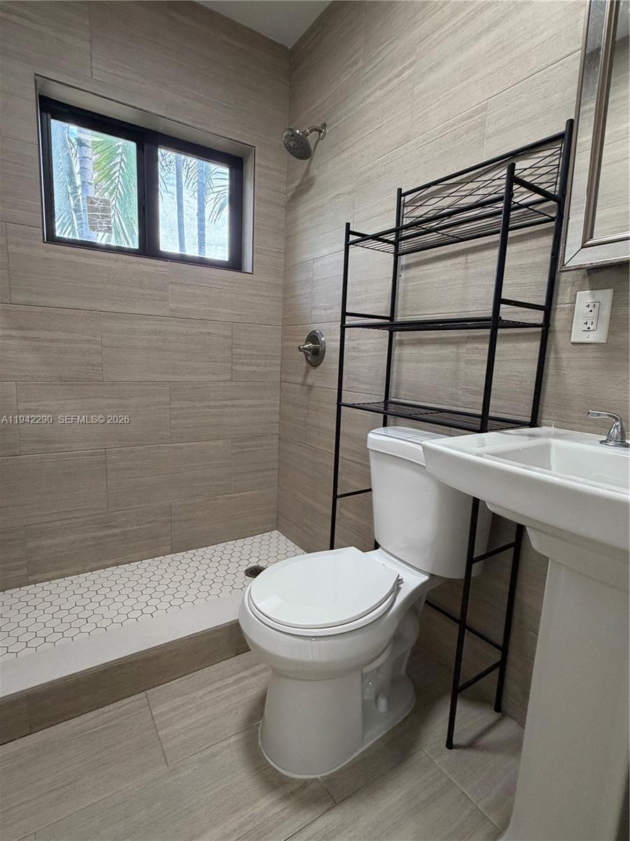 600 Southwest 10th Street, Unit 6 Miami, FL 33130 - Photo 6 of 14