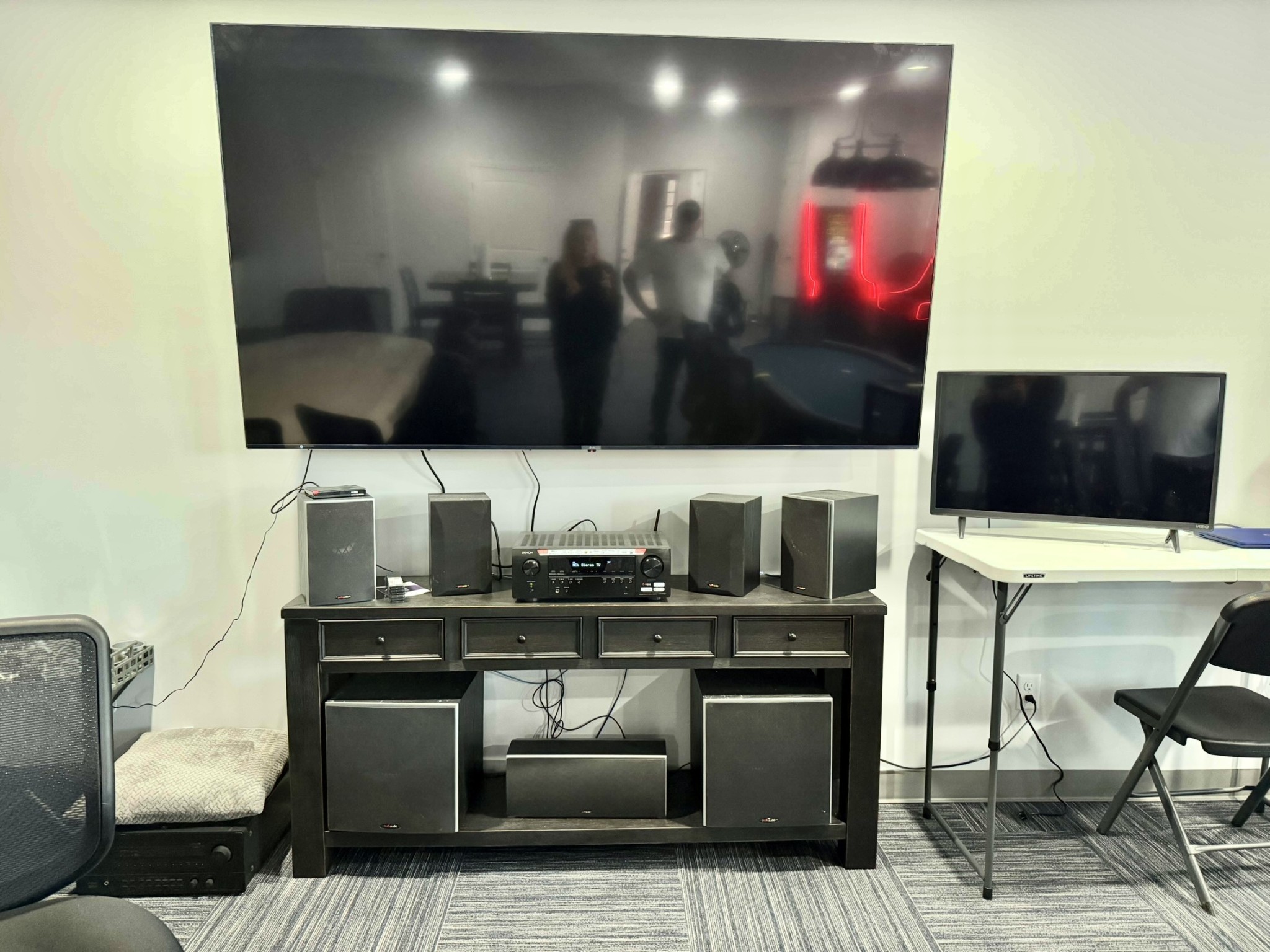 9461 Short Mountain Road Smithville, TN 37166 - Photo 16 of 26 a living room with stainless steel appliances kitchen island granite countertop a sink and a stove
