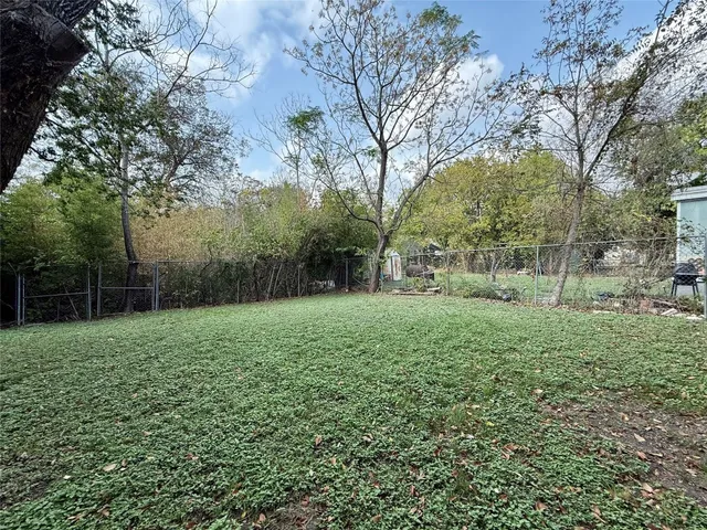 $1,700 | 1606 Singleton Avenue, Austin, TX 78702