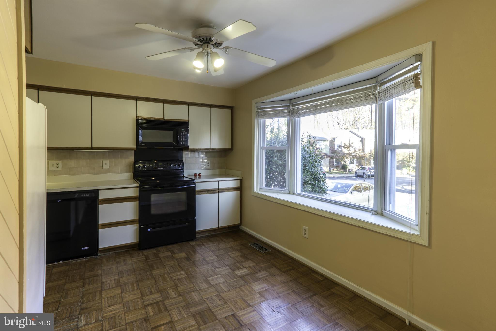 407 Colonial Ridge Lane Arnold, MD 21012 - Photo 6 of 30 Kitchen