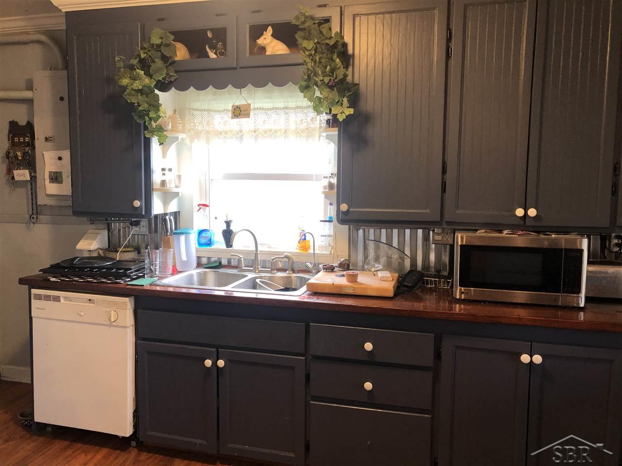 3917 East Burt Road Burt, MI 48417 - Photo 6 of 18 50039060-5.JPG