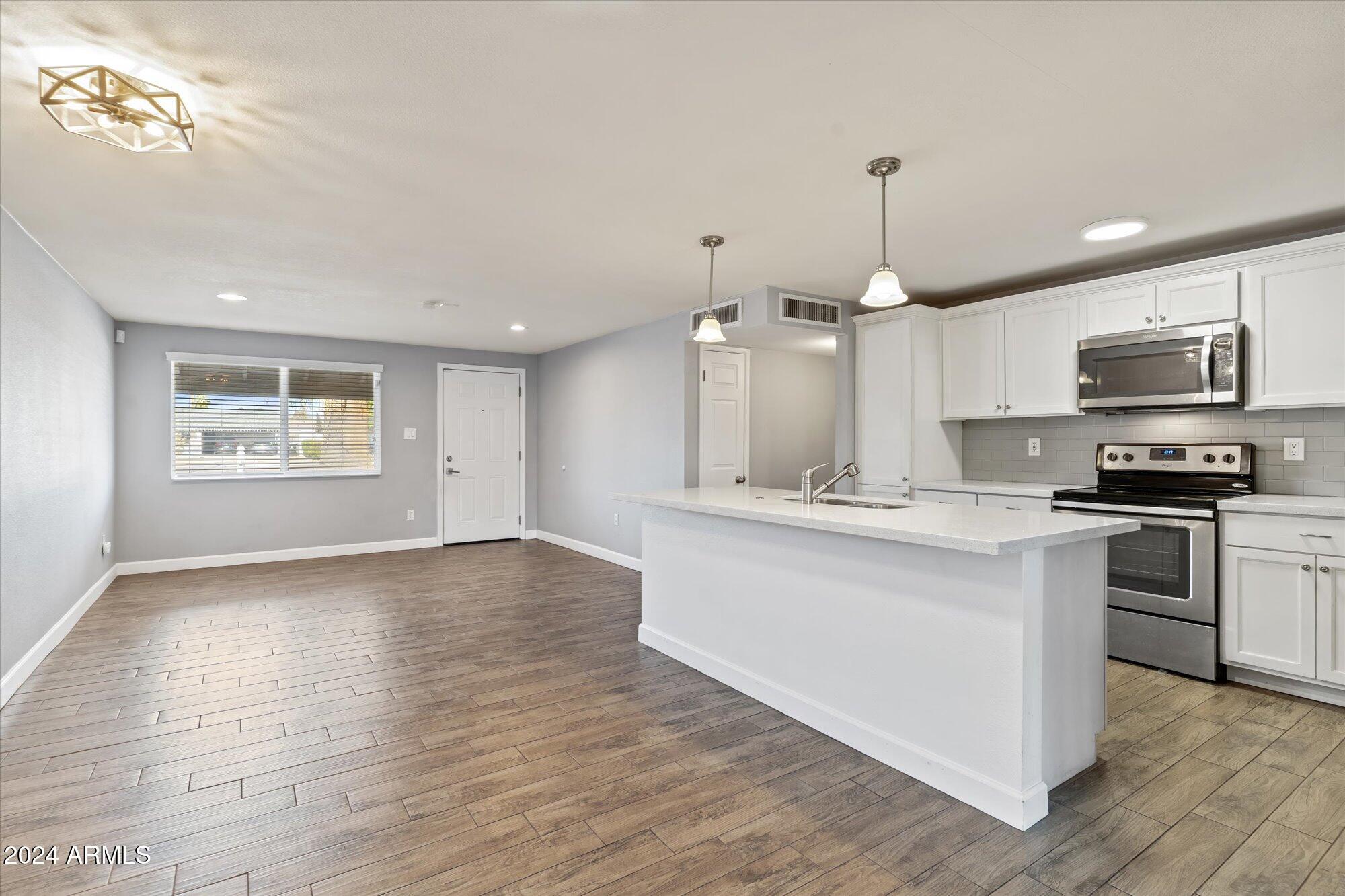 3523 East Thunderbird Road Phoenix, AZ 85032 - Photo 3 of 26 Kitchen