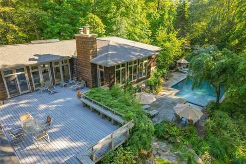 $2,495,000 | 1 Gifford Lake Drive, Armonk, NY 10504