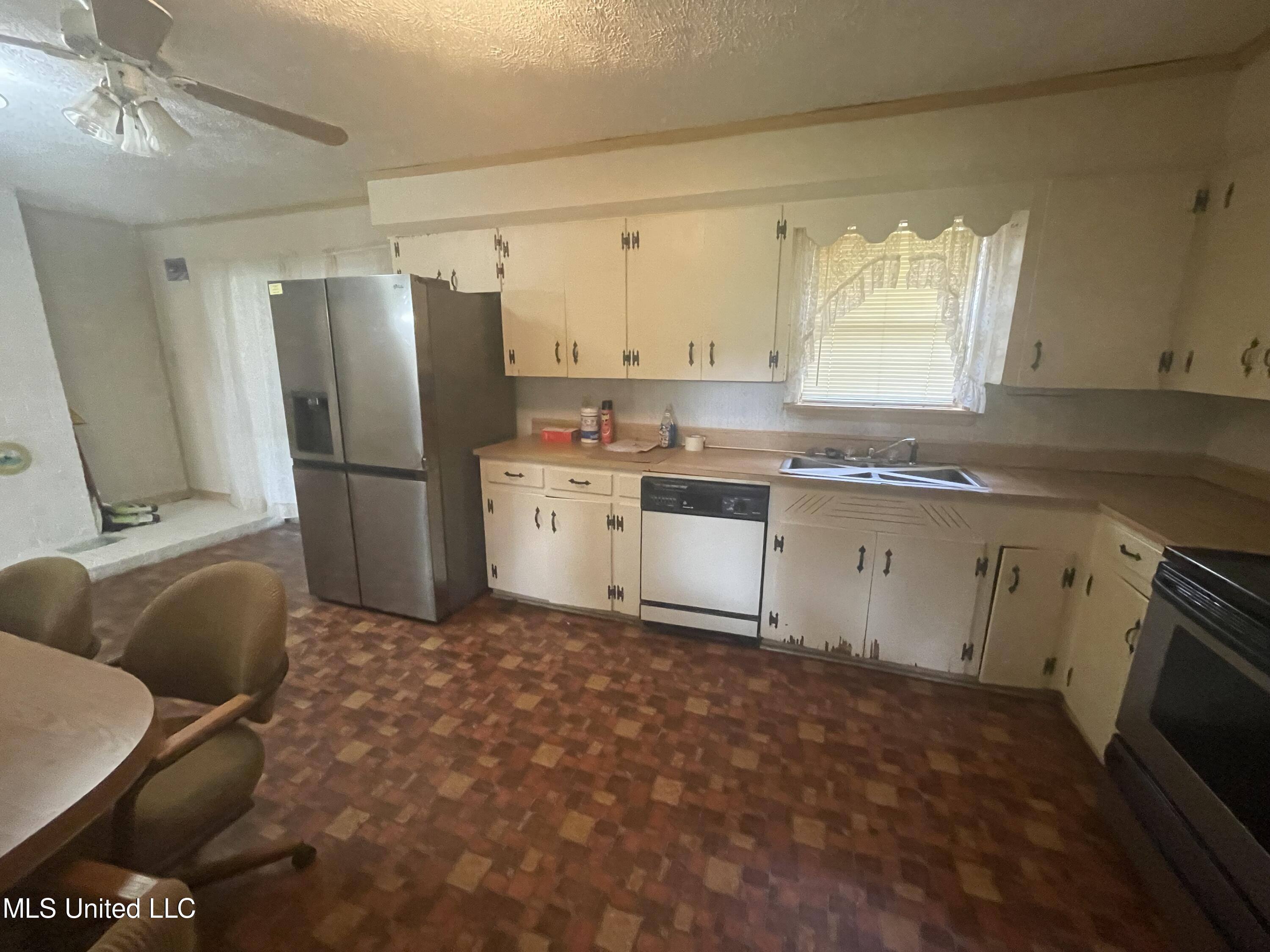 4233 Gunter Road Walnut Grove, MS 39189 - Photo 10 of 23 IMG_3763