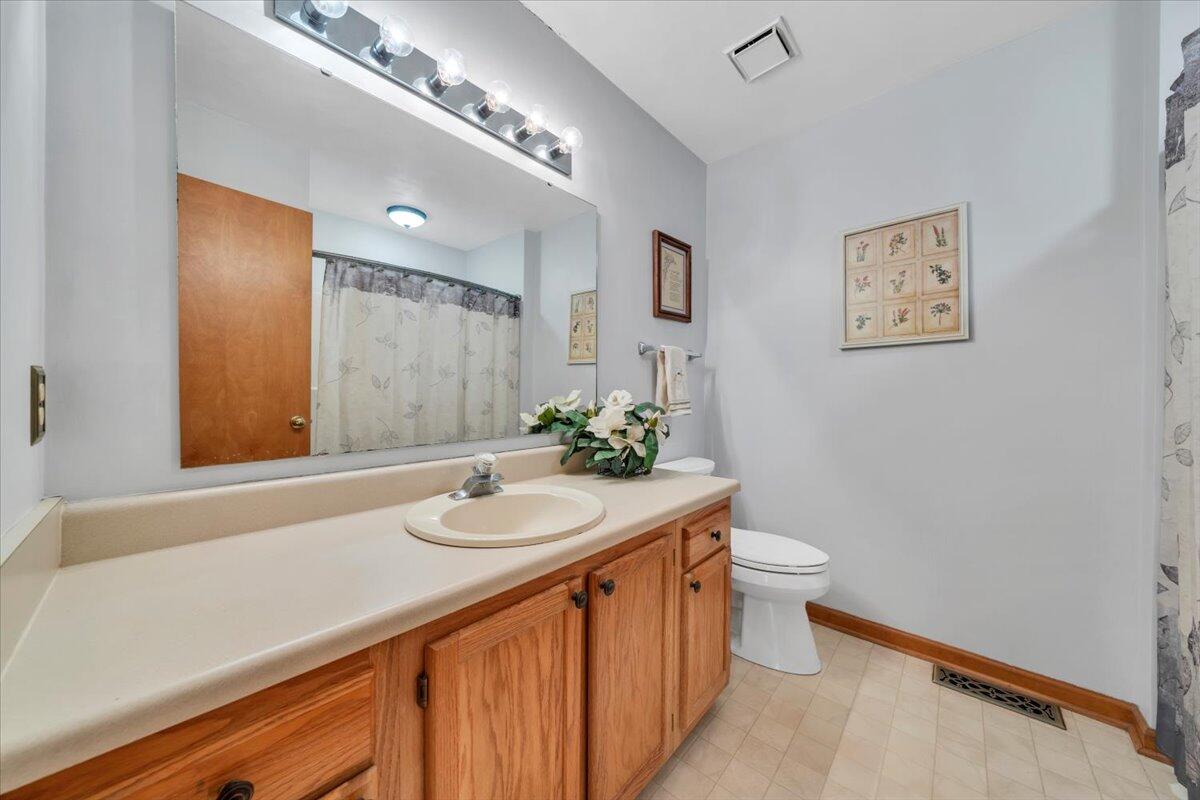 165 Fox Fire Cloverdale, VA 24077 - Photo 30 of 54 30-MIB07224