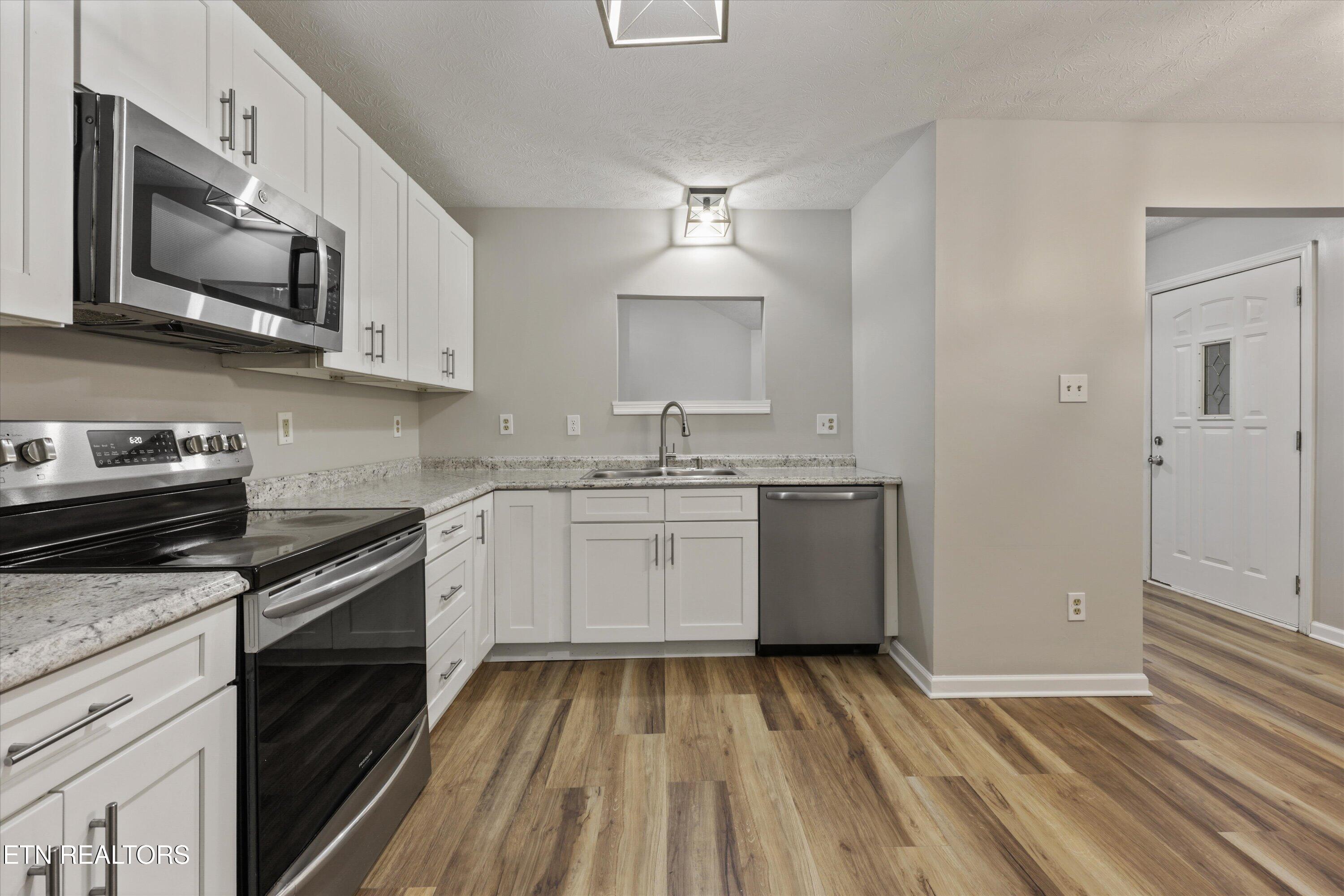 8002 Hill Road Knoxville, TN 37938 - Photo 15 of 38 10-8002 Hill Rd 06