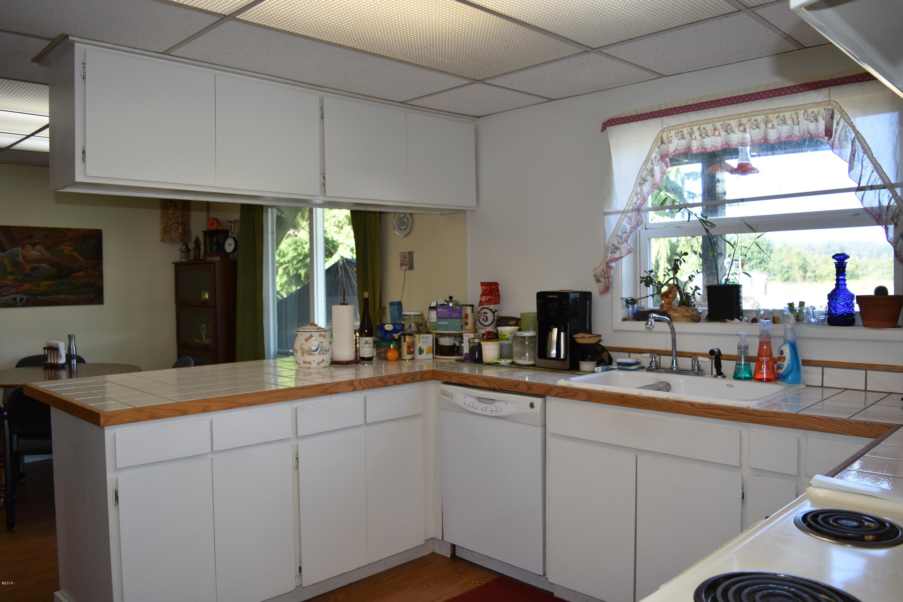 175 South Gaither Street Siletz, OR 97380 - Photo 8 of 25 Kitchen two