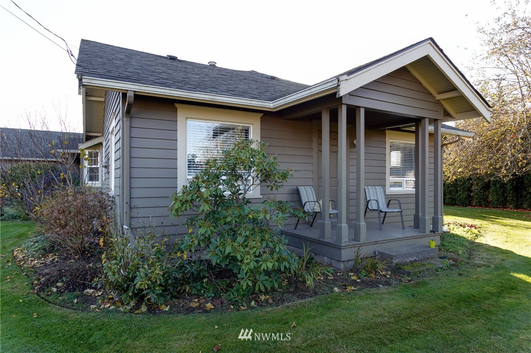 1171 West Smith Road Bellingham, WA 98226 - Photo 1 of 25 Gallery Image 1