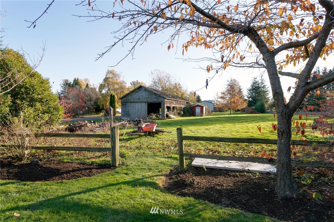 1171 West Smith Road Bellingham, WA 98226 - Photo 23 of 25 Gallery Image 23