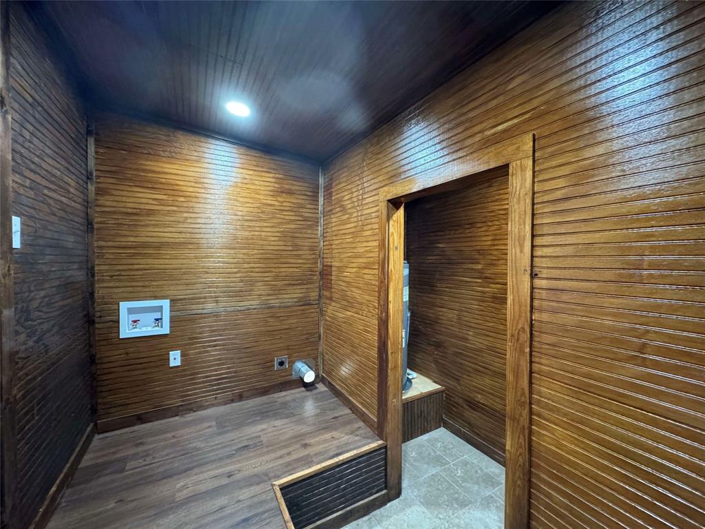 184 County Road Pattonville, TX 75468 - Photo 10 of 20 a view of door