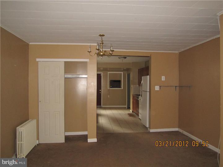 838 West Ritner Street Philadelphia, PA 19148 - Photo 3 of 7 Living Room