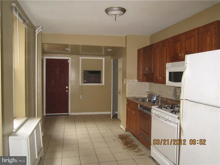 838 West Ritner Street Philadelphia, PA 19148 - Photo 4 of 7 Kitchen
