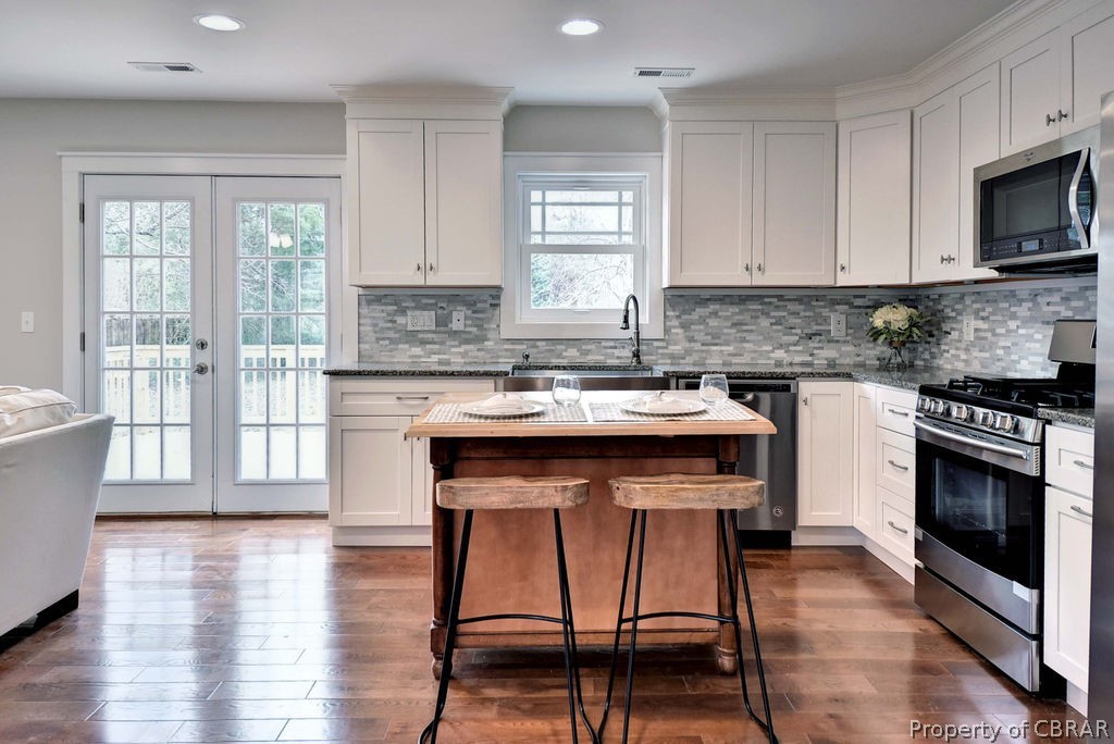 8242 Dutton Road Gloucester, VA 23061 - Photo 8 of 33 Gallery Image 8