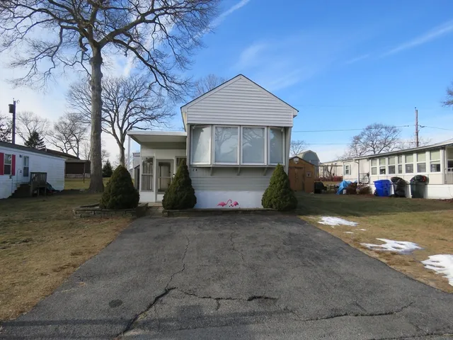 $169,900 | 28 Daisy Avenue, Taunton, MA 02780