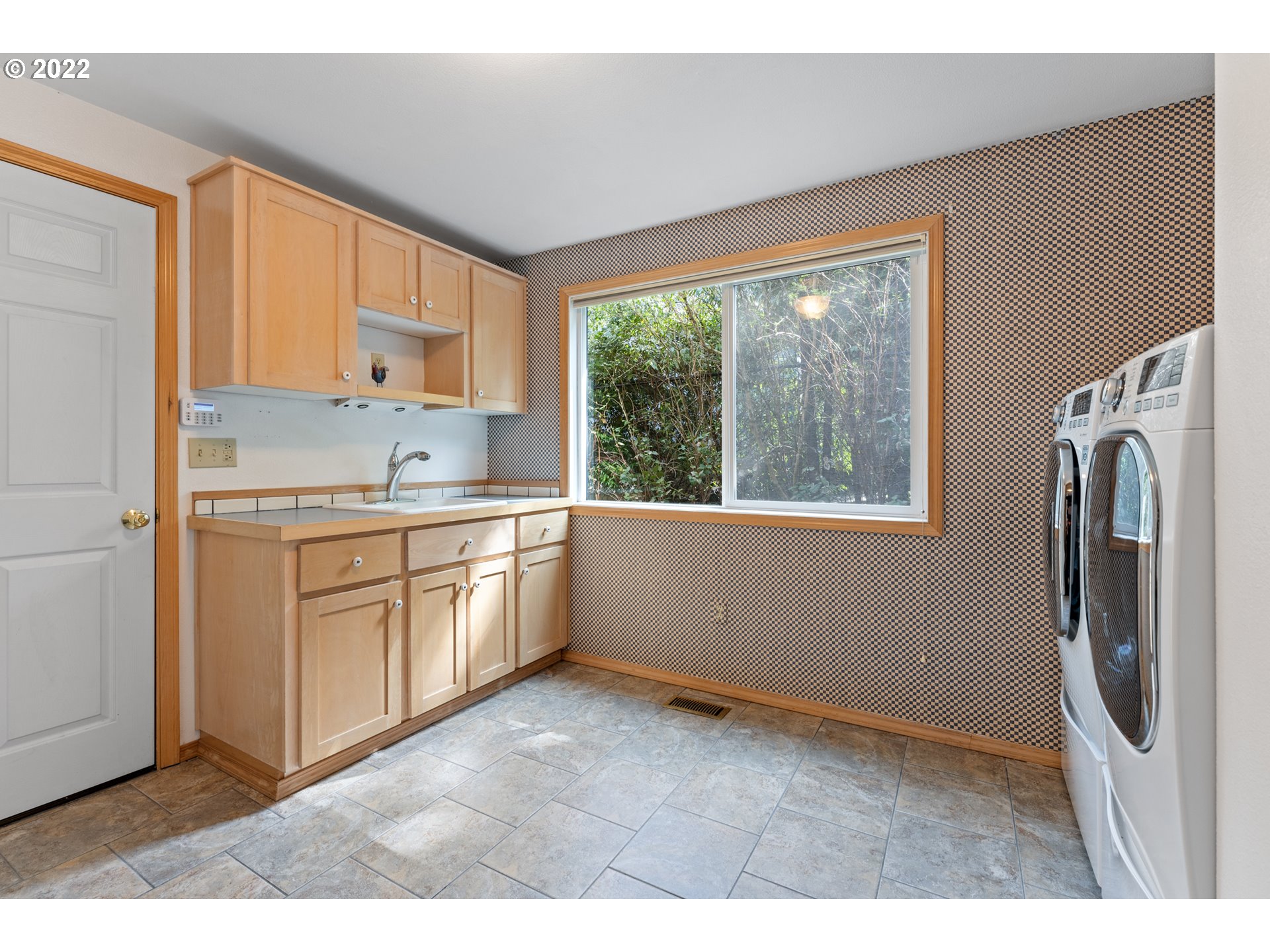 2919 Northwest Kent Street Camas, WA 98607 - Photo 13 of 32 Gallery Image 13