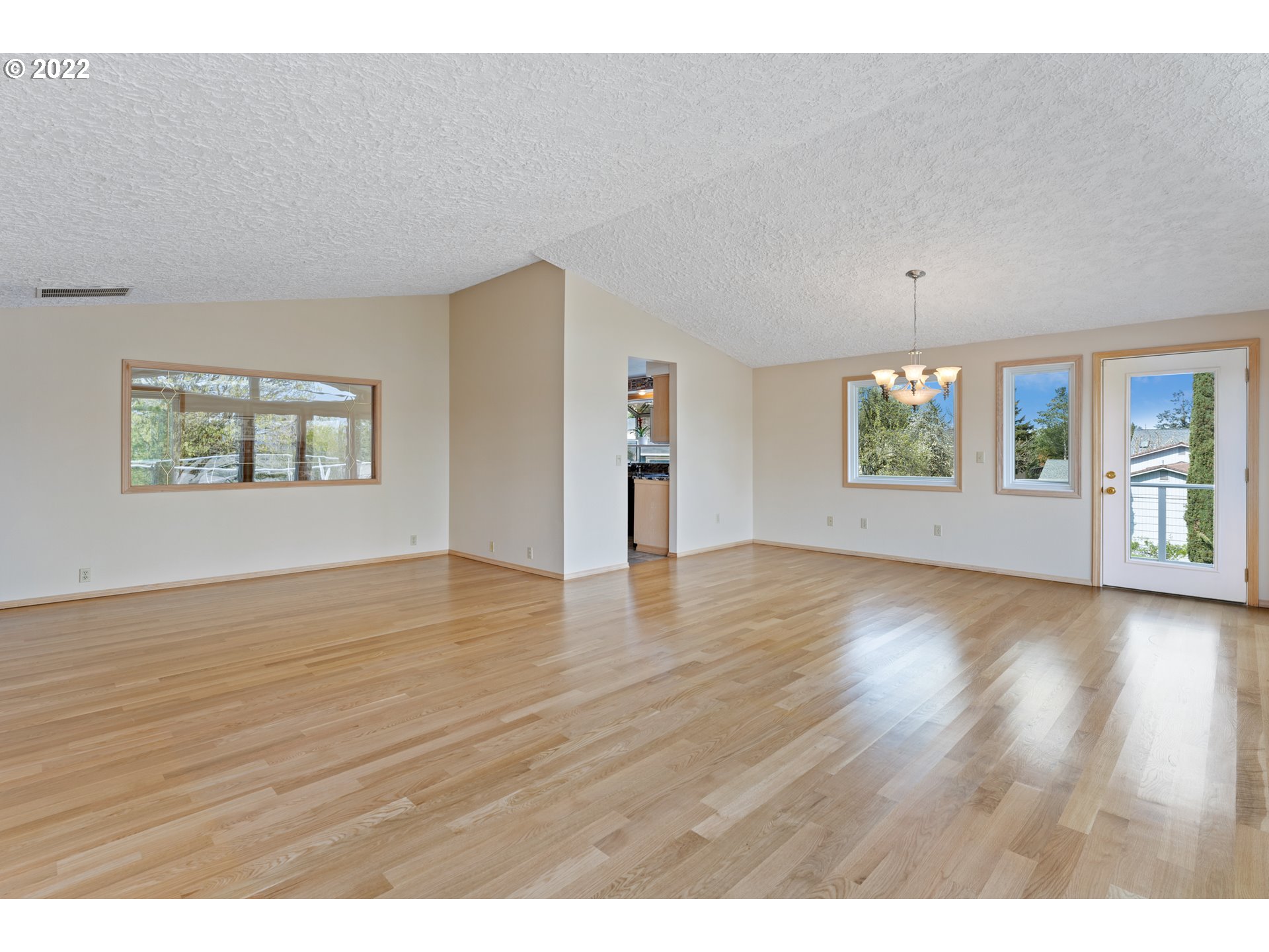 2919 Northwest Kent Street Camas, WA 98607 - Photo 7 of 32 Gallery Image 7