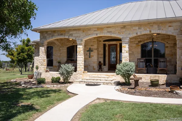 $1,295,000 | 34 Cravey Road, Boerne, TX 78006