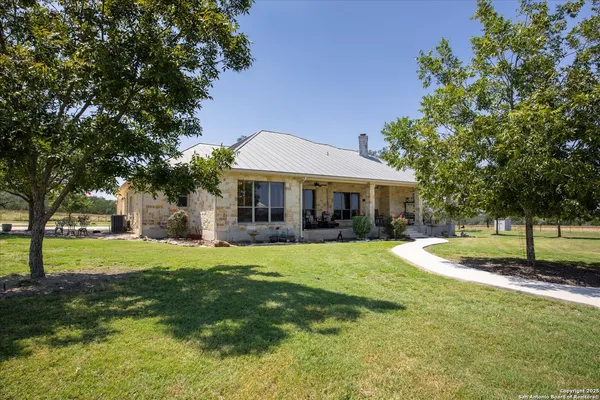 $1,295,000 | 34 Cravey Road, Boerne, TX 78006