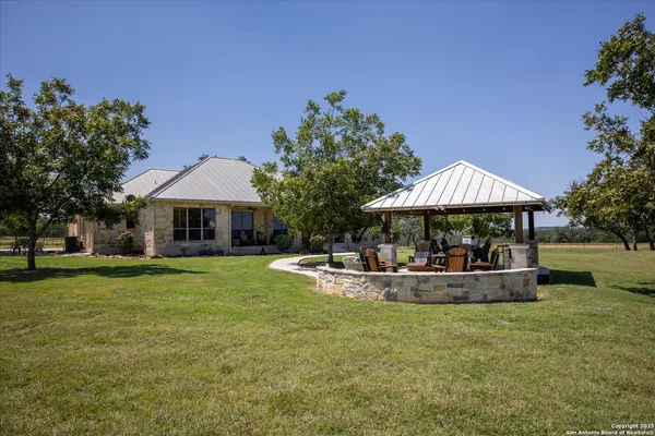 $1,295,000 | 34 Cravey Road, Boerne, TX 78006