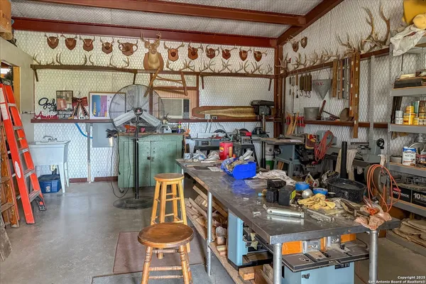 $1,295,000 | 34 Cravey Road, Boerne, TX 78006