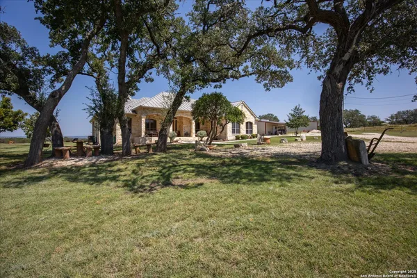 $1,295,000 | 34 Cravey Road, Boerne, TX 78006