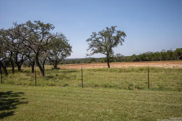 $1,295,000 | 34 Cravey Road, Boerne, TX 78006