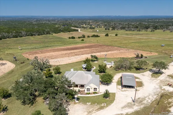 $1,295,000 | 34 Cravey Road, Boerne, TX 78006