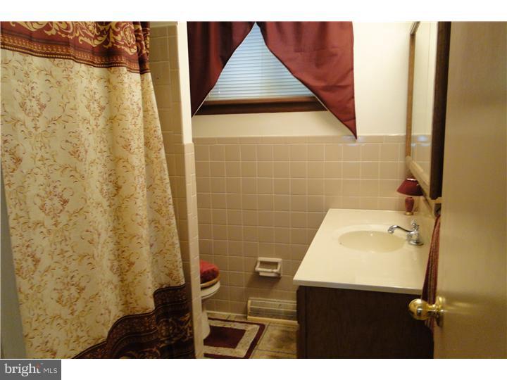 300 Crozerville Road Aston, PA 19014 - Photo 9 of 24