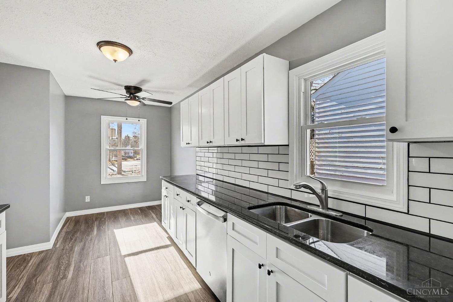 2750 West Galbraith Road Cincinnati, OH 45239 - Photo 6 of 24