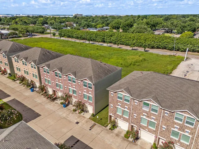 $205,000 | 8705 Bryam Street, Unit 604, Houston, TX 77061