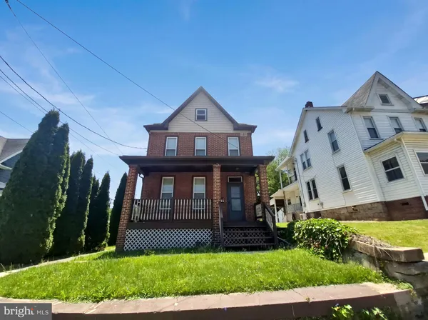 $175,000 | 914 Pennsylvania Avenue, Huntingdon, PA 16652