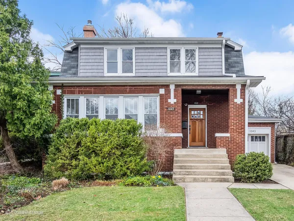 $750,000 | 1043 North Grove Avenue, Oak Park, IL 60302