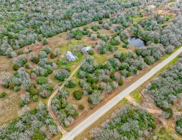 $399,000 | 5100 Wood Duck Drive, Waelder, TX 78959