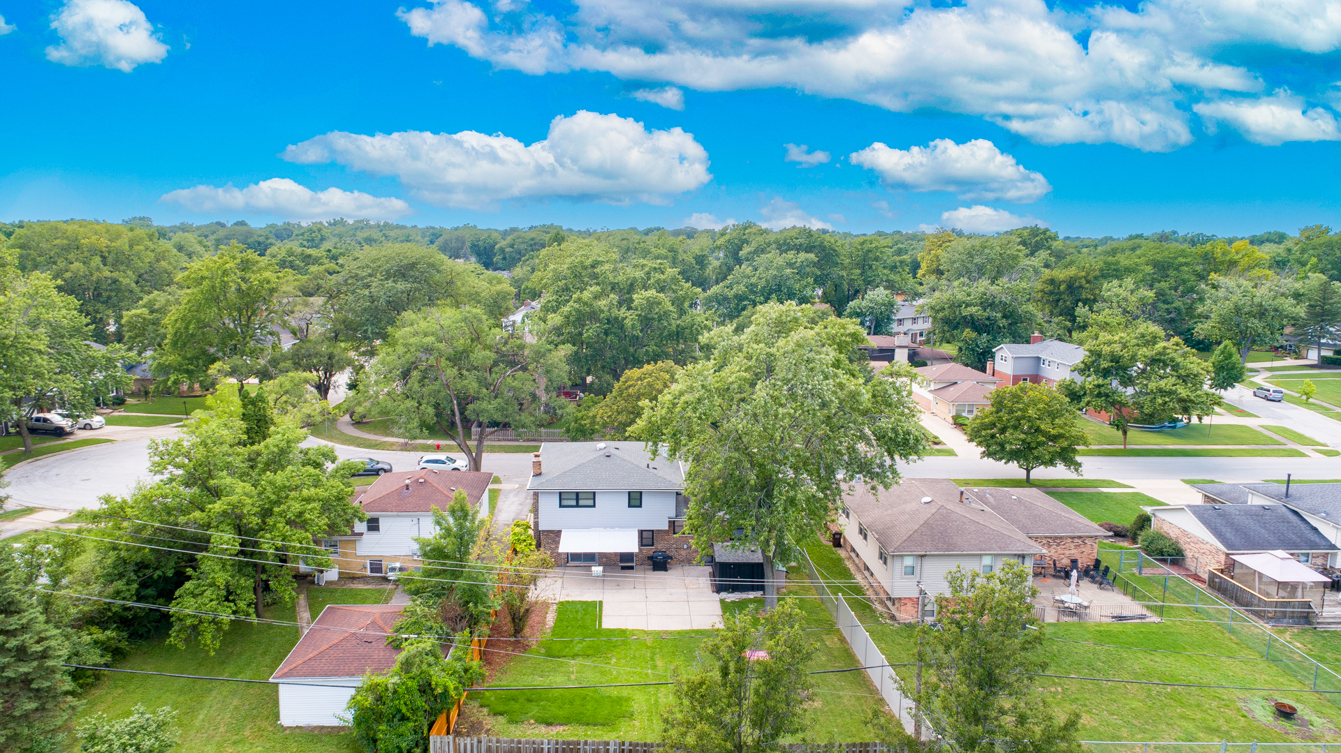 1331 Heather Road Homewood, IL 60430 - Photo 24 of 32 Gallery Image 24