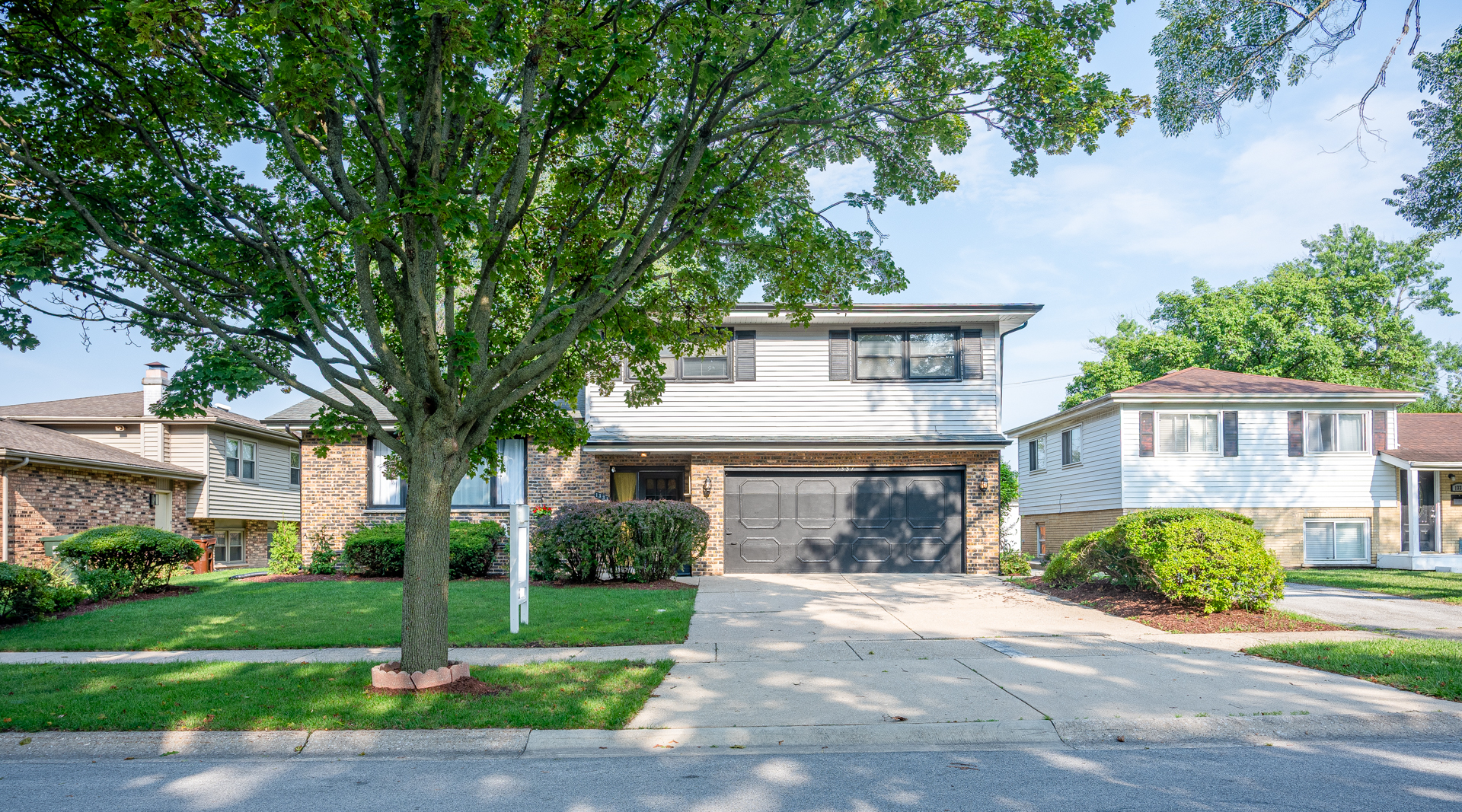 1331 Heather Road Homewood, IL 60430 - Photo 27 of 32 Gallery Image 27